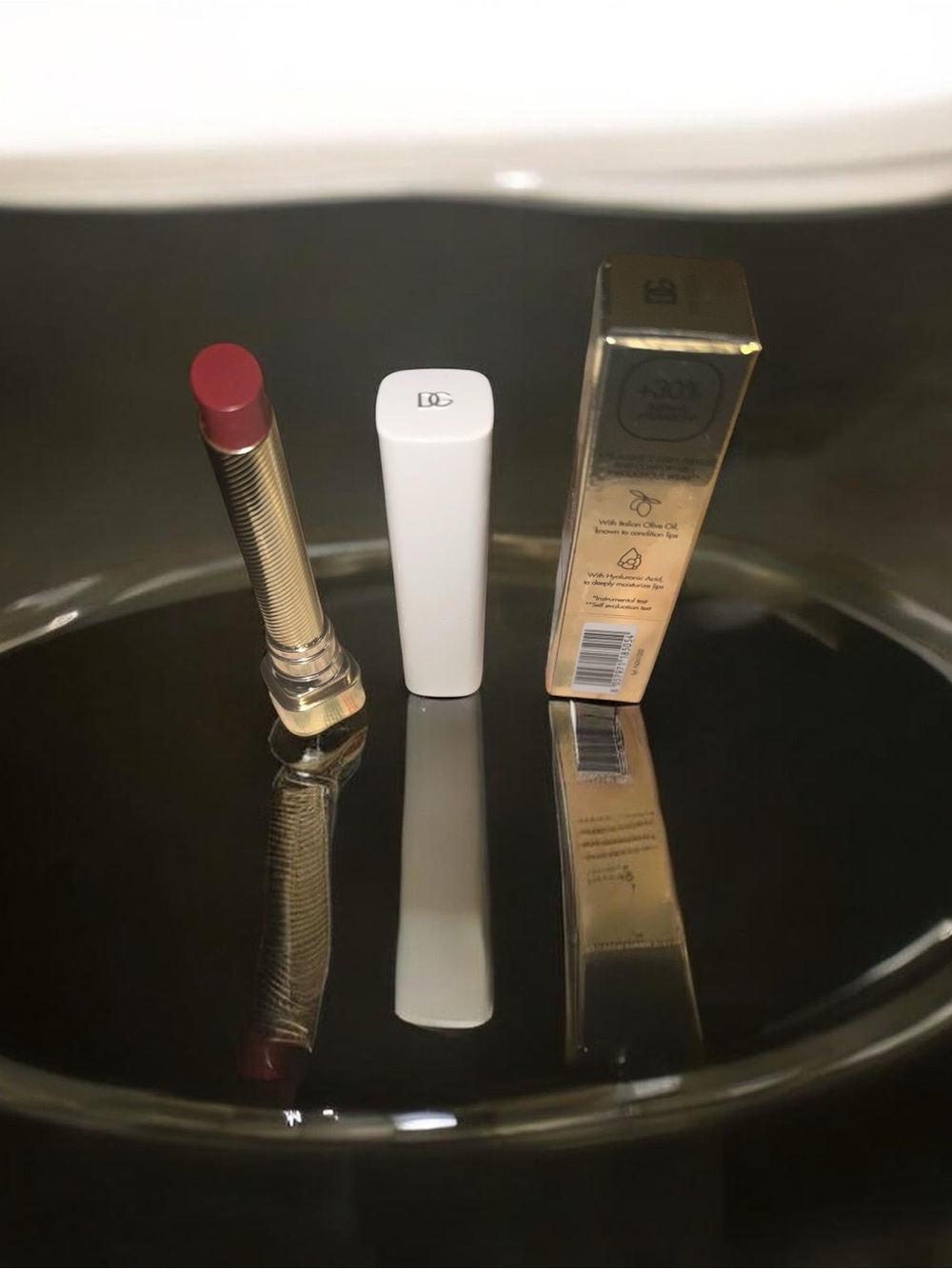 Dolce & Gabbana Creamy Rose Lipstick in White & Gold Case